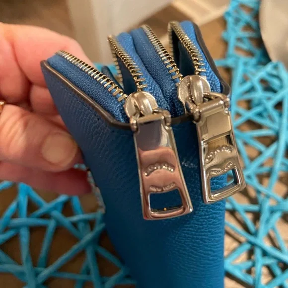 Coach coin and card purse - Picture 2 of 9